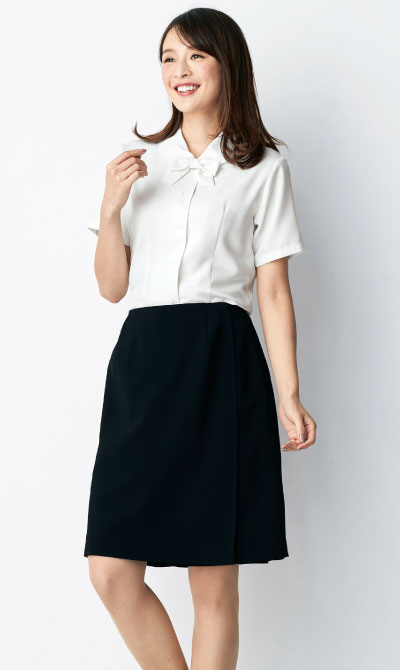 ストレスフリーボトムス コーデ04 事務服